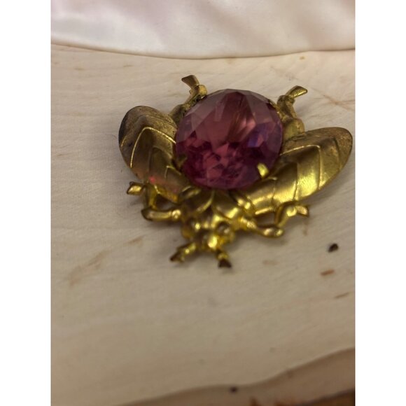 Vintage Gold-Tone Bug Beetle Brooch With Pink Gemstone Accent 1950s - Picture 7 of 10